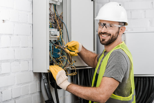 ELECTRICIAN