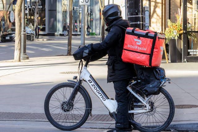 DELIVERY RIDER