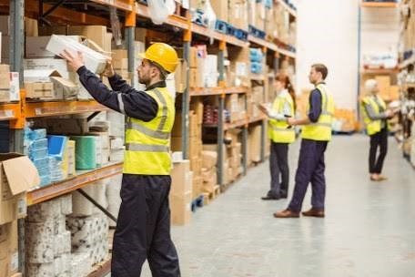 WAREHOUSE ASSOCIATE
